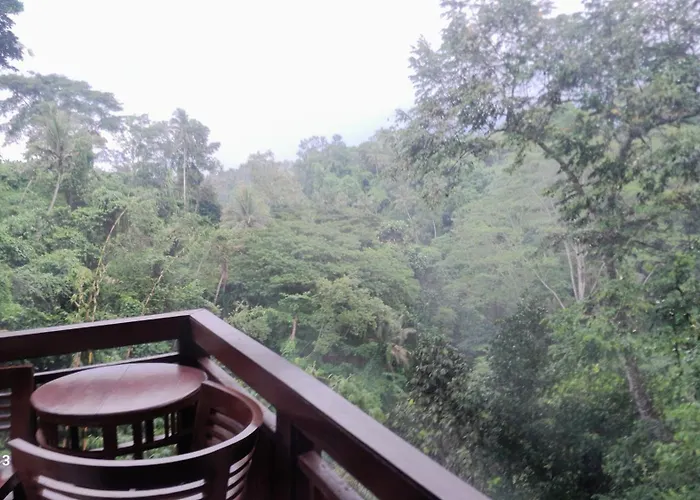 アパート Riverside House *